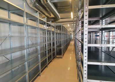 Modular shelving